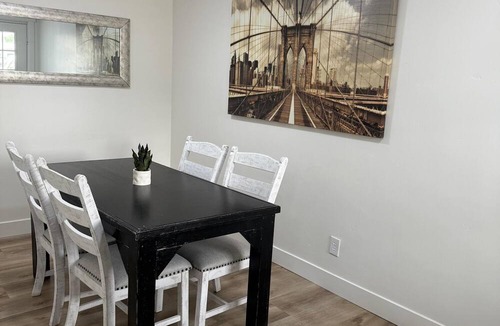 Duchesne Hotel | CB&M Westside Suites