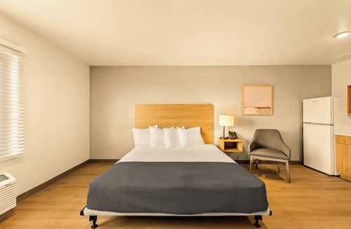 Vineyard Hotel | LivAway Suites Orem-Vineyard