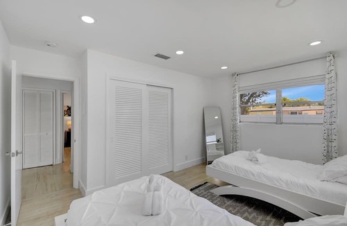 Imperial Point House | FLORENCE VILLA
