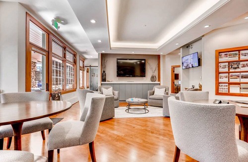 Highlands Townhomes Apartment | Highlands Area by East West Hospitality