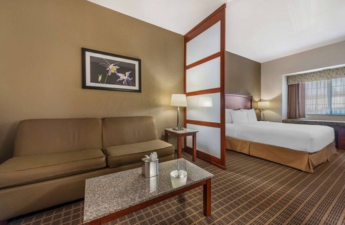 Briargate Hotel | Best Western Plus Peak Vista Inn & Suites