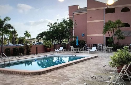 Burnt Store Marina Condo | The Crows Nest