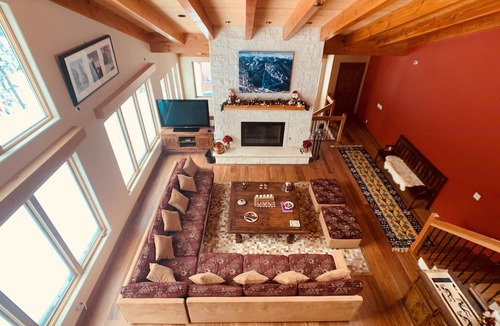 Taos Ski Valley House | Gorgeous spacious ski-in ski-out Taos chalet! Still available Christmas Week!