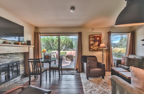 Park Meadows Condo | Luxury Condo, Private Hot Tub & Year-Round Recreation at Park City Racquet Club
