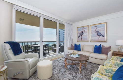 Destin Condo | Updated beachfront condo! Book now! 💙🏖☀