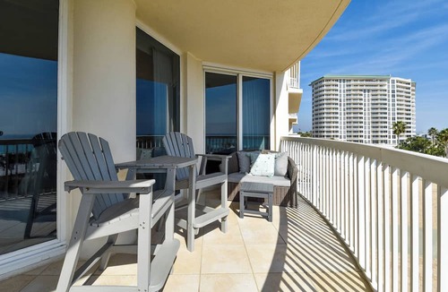 Destin Condo | Updated beachfront condo! Book now! 💙🏖☀
