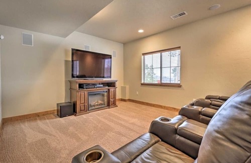 Silvercreek House | Ski In/Ski Out Enjoy the beautiful mountains and watch the skiers go by!