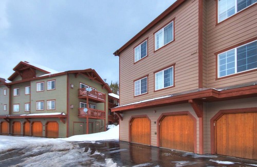 Breckenridge Condo | Free SkyCard Act - Remodeled, Outdoor Hot Tubs - Swans Nest Villa 1601