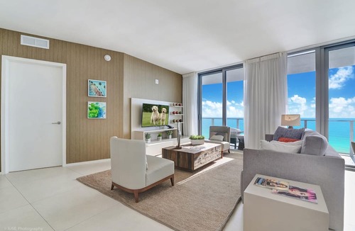 Hollywood South Central Beach Condo | Three Bedroom Paradise Above The Ocean