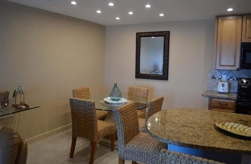 Longboat Key Condo | Beachcomber unit 204