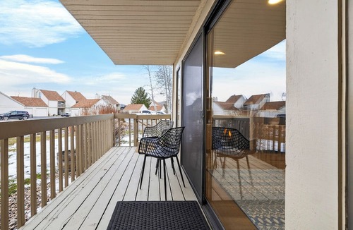 North Park City Condo | Fireplace Condo + Hot Tub + Balcony Views, Near Skiing | Summit Chalet