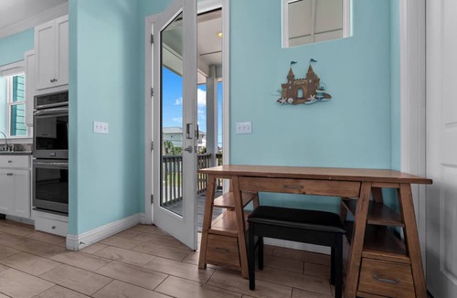Pensacola Beach Condo | Baywatch Beach House | Private Pool | Beach Service Included | Dog Friendly