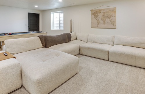 North Ogden Apartment | Pool Table & Putting Green! Scenic Ogden Escape