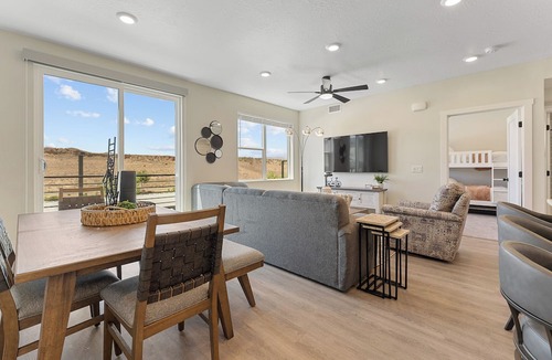 St. George Condo | View to Renew: Desert Color Lagoon + Beaches