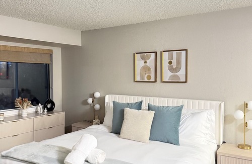 Englewood Condo | Remodeled 2 Bed, 2 Bath | Near Denver w Gym