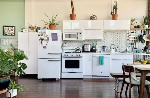 Cole House | Stunning & unique 1-bedroom home w/private patio, plenty of natural light, AC