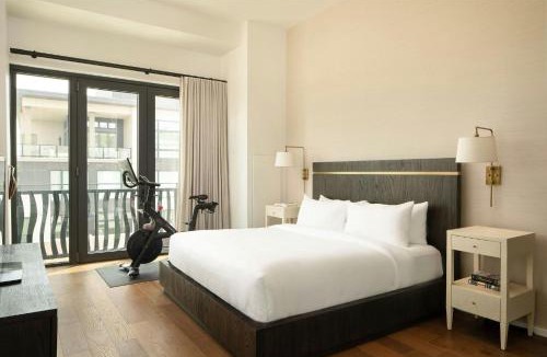 Cherry Creek Hotel | Halcyon, a hotel in Cherry Creek, Denver