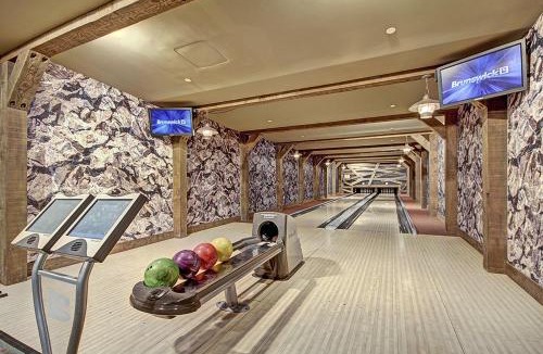 Peak 8 Apartment | One Ski Hill Place 8516, Luxury condo with resort amenities