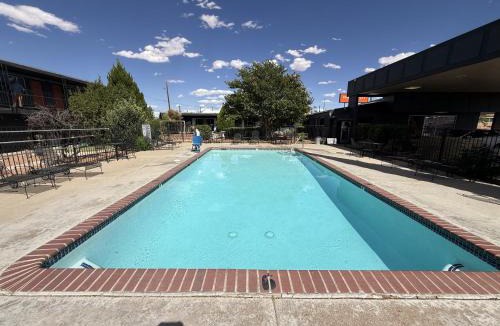 Page Hotel | The Wesley Boutique Hotel Page, AZ