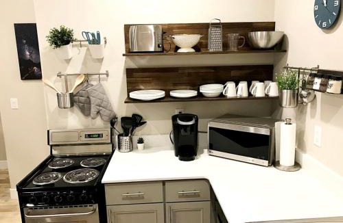 Leeds House | Luxury Tiny House on 1 acre near Zion & St George