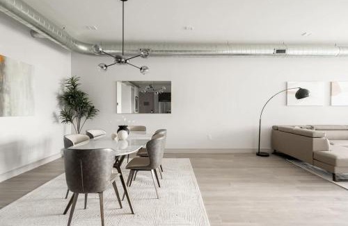 Jefferson Park House | Luxurious Escape - Walk to Empower Field - Tesoro