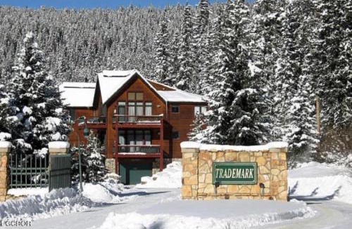 Old Town House | Walk to Slopes 2 Hot Tubs Spectacular Views