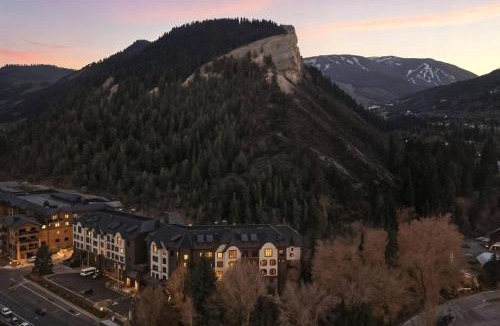 Avon House | Beaver Creek Penthouse Pool Hot Tub Walkable