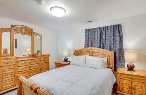 Enoch House | Gateway to Zion NP! Group Getaway w/Mtn Views