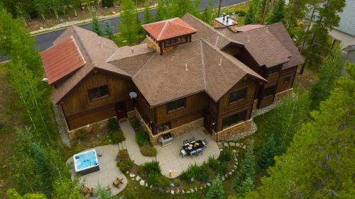 Christie Heights House | Peak 8 by AvantStay