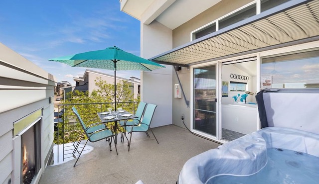 Elegant Townhome Near Old Town, Breweries and River!