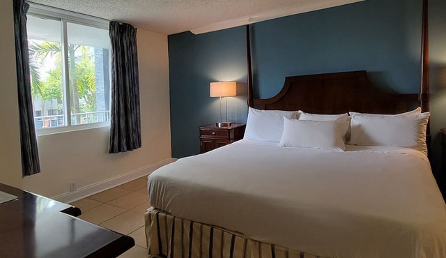 Fort Lauderdale Grand Hotel in Fort Lauderdale