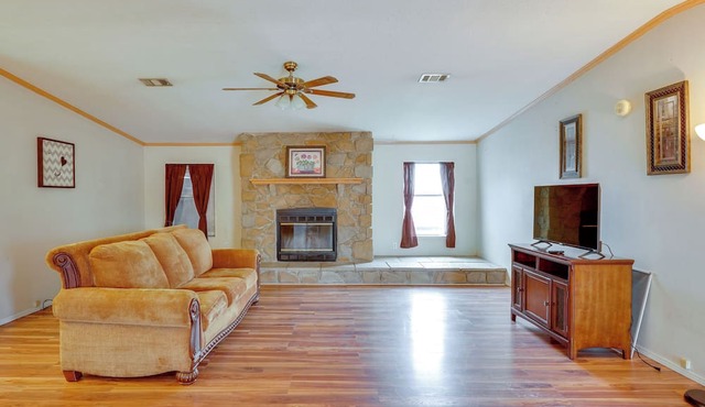 4 Mi to Beach: Perry Home Near Boat Launch