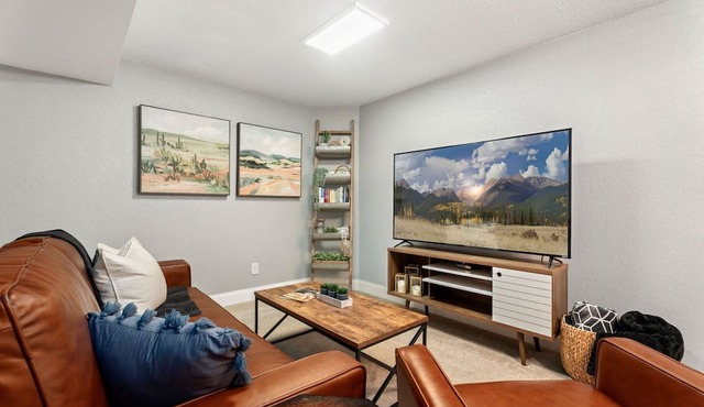 Beautiful Old Town 2 Bedroom Apartment With Bikes!