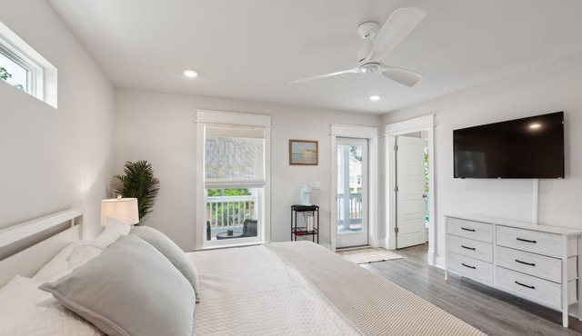Fully Loaded Homeprivate Beachsleeps 12 3 Bedroom Home by RedAwning