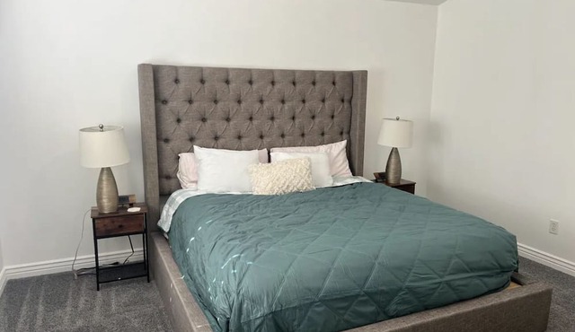 Comfy 6 bed with hot tub near downtown SLC