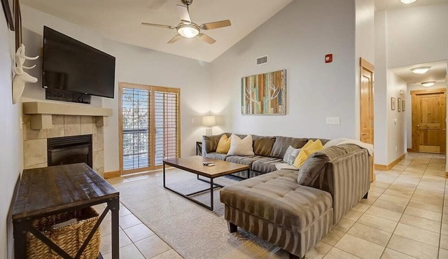Bear Hollow Condo-Sleeps 10-3BD/2BA