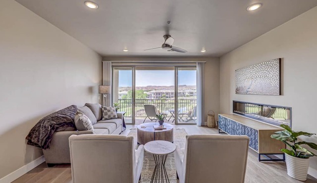 Golfer's Hideout at Sienna Golf Course View!