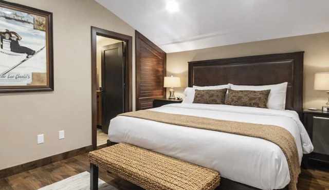 3 Kings condo near PCMR base pool hot tub retreat