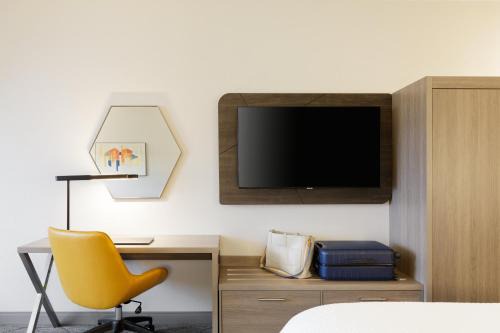 Holiday Inn Express & Suites Greenwood Village – DTC by IHG