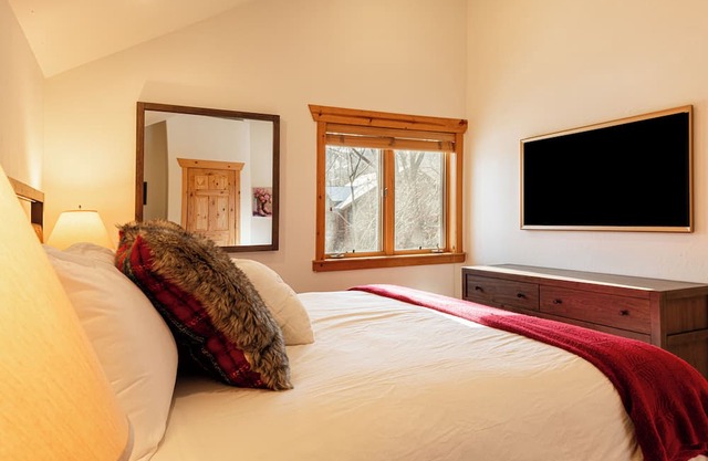Park City Timberwolf 11D - winter retreat minutes from Canyons Ski Resort