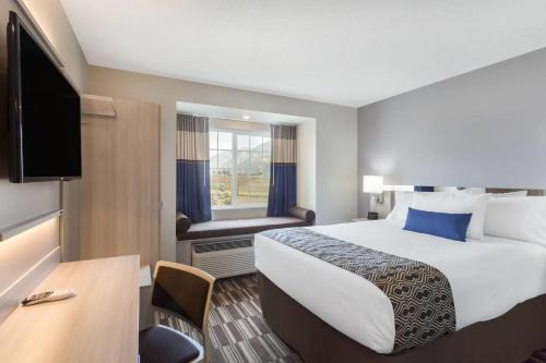 Microtel Inn 